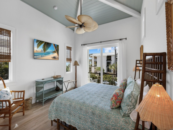 Beachside Four Bedrooms Vacation Home in Anna Maria
